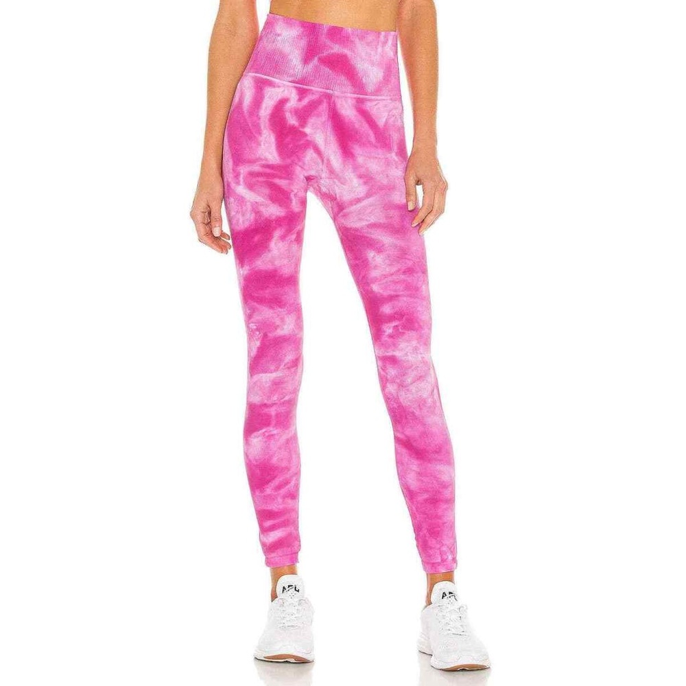 Free People On the Radar Set